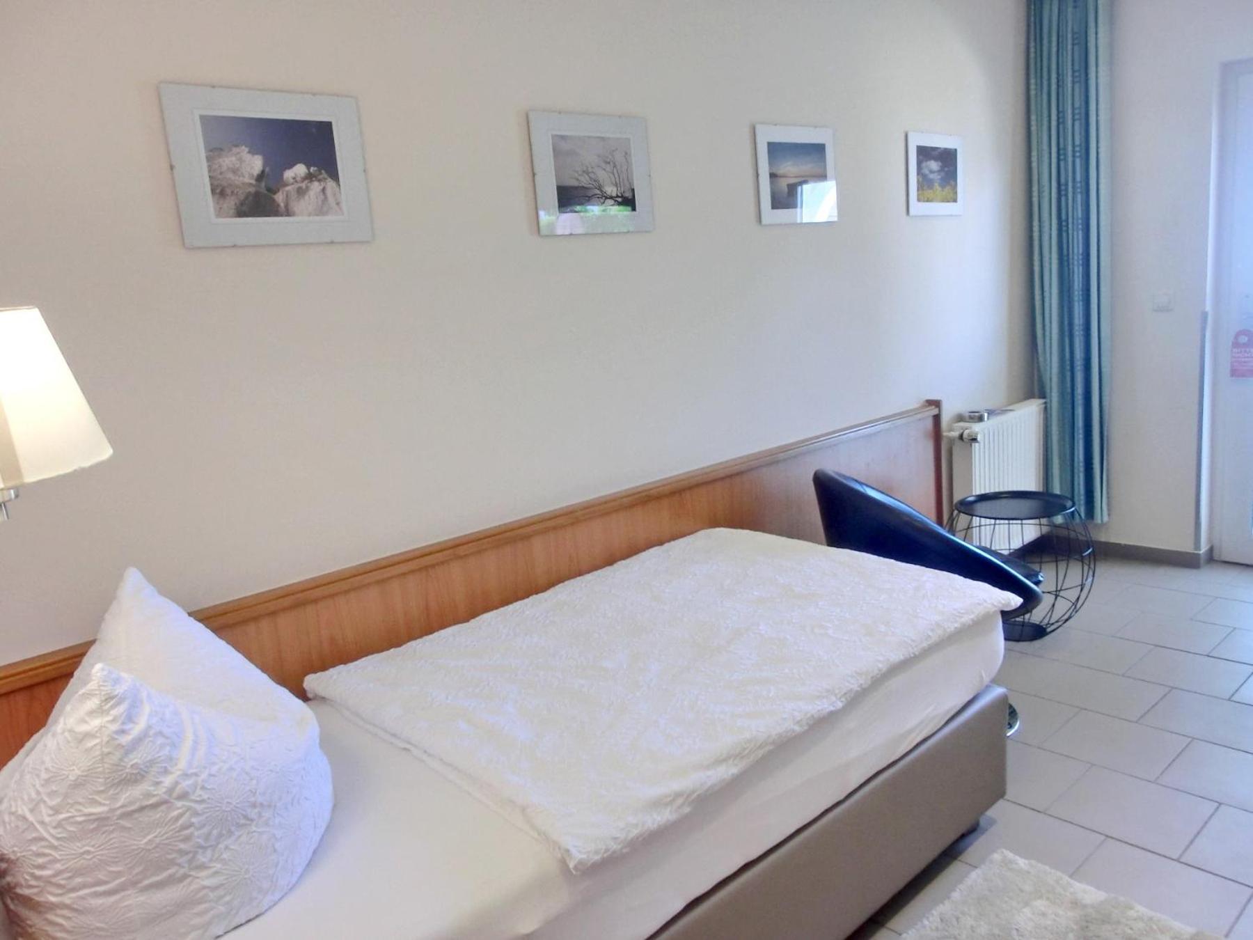 Hotel zum Hafen Sassnitz Zimmer foto